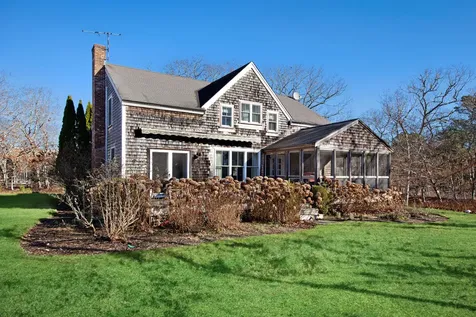 9 Heather Trail West Tisbury MA 02575