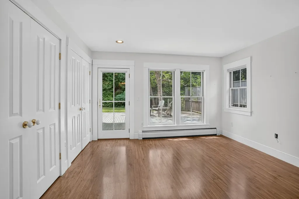 37 Old Hedge Row Vineyard Haven MA 02568