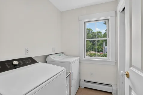 37 Old Hedge Row Vineyard Haven MA 02568