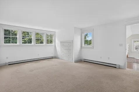 37 Old Hedge Row Vineyard Haven MA 02568