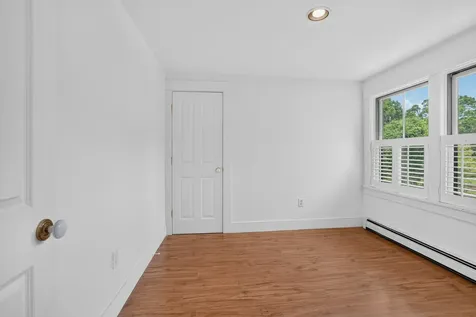 37 Old Hedge Row Vineyard Haven MA 02568