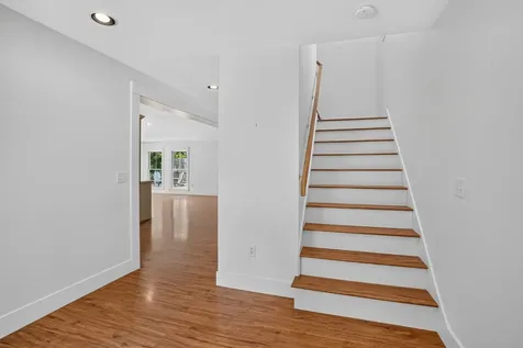 37 Old Hedge Row Vineyard Haven MA 02568