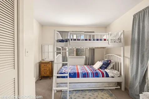 9 Weston Avenue Oak Bluffs MA 02557