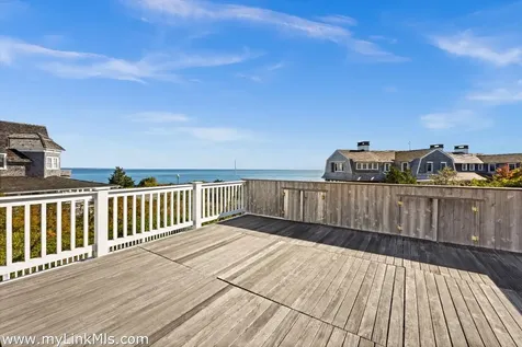 9 Weston Avenue Oak Bluffs MA 02557