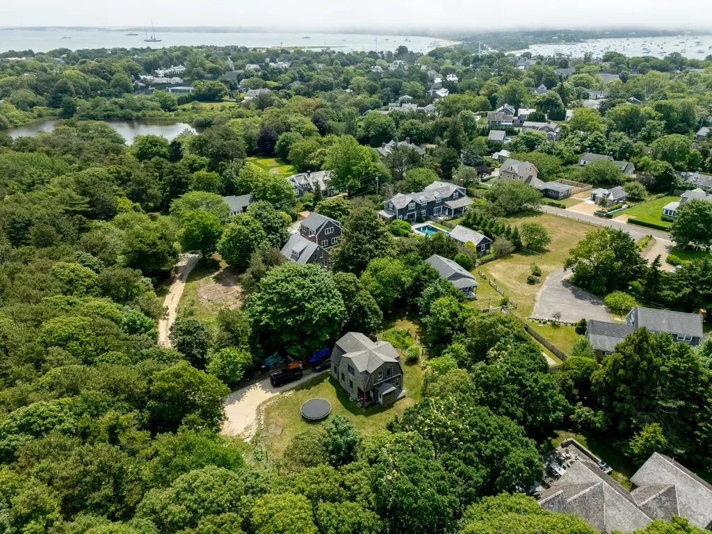 48 Plaintingfield Way Edgartown MA 02539