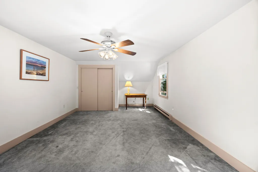 52 Oak Knoll Road West Tisbury MA 02575