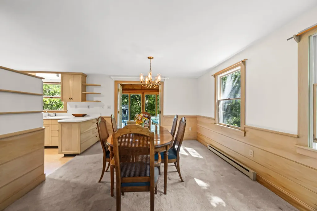 52 Oak Knoll Road West Tisbury MA 02575