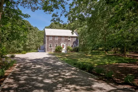 52 Oak Knoll Road West Tisbury MA 02575