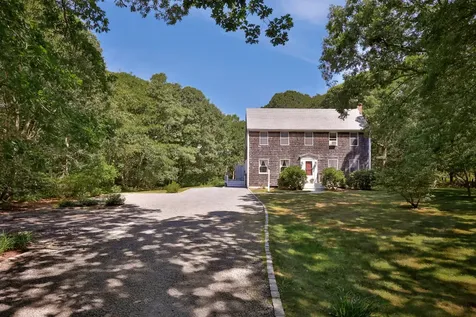 52 Oak Knoll Road West Tisbury MA 02575