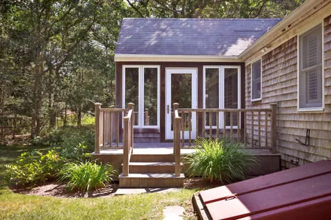 52 Oak Knoll Road West Tisbury MA 02575