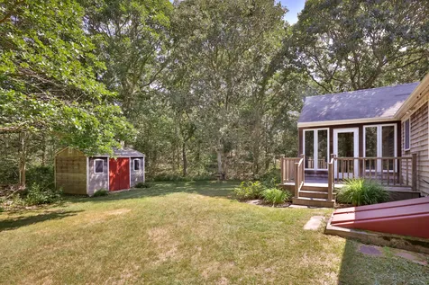 52 Oak Knoll Road West Tisbury MA 02575