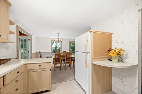 52 Oak Knoll Road West Tisbury MA 02575
