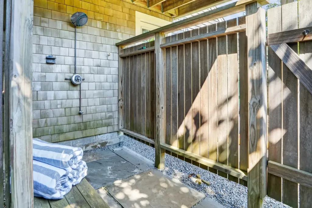 128 West Tisbury Road Edgartown MA 02539