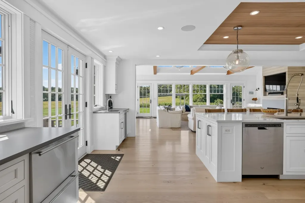 128 West Tisbury Road Edgartown MA 02539