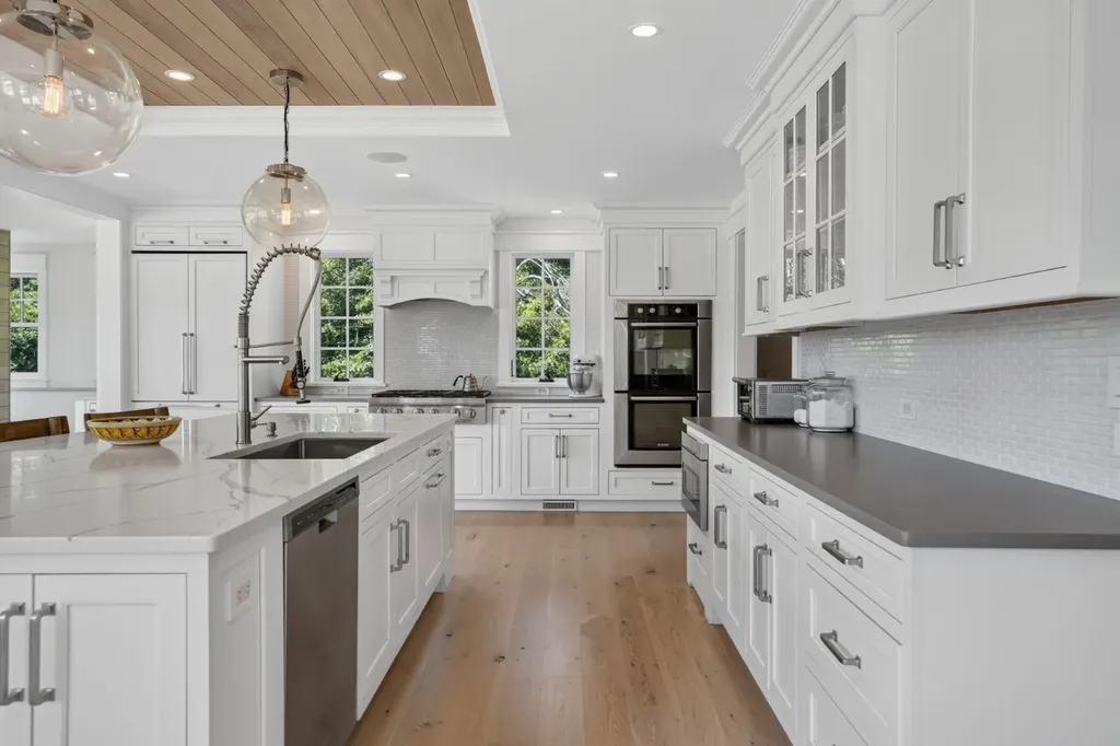 128 West Tisbury Road Edgartown MA 02539