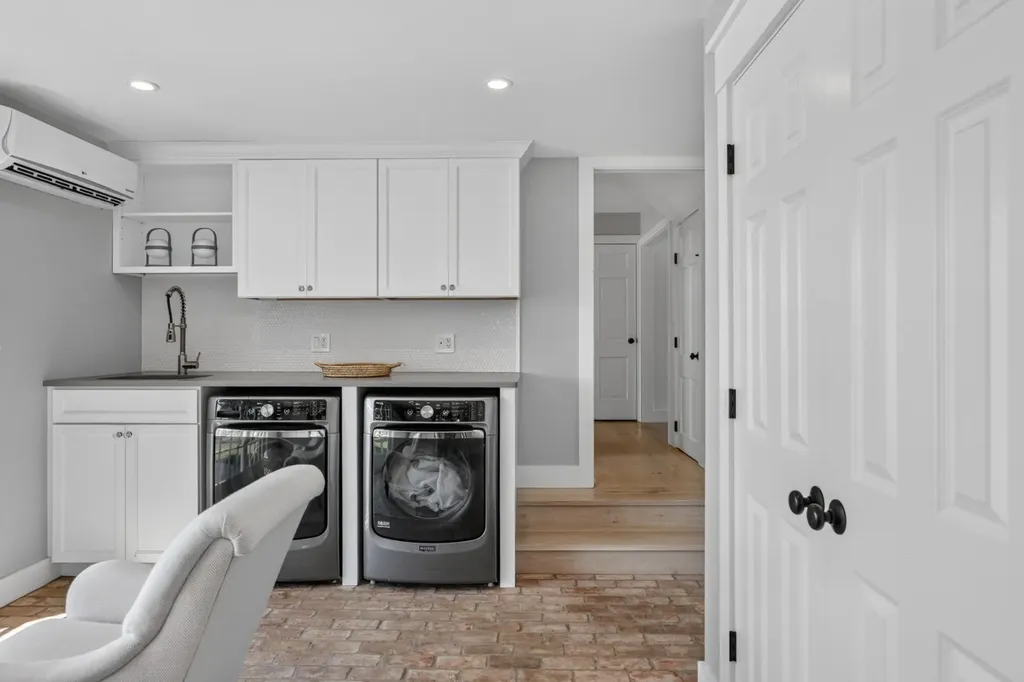 128 West Tisbury Road Edgartown MA 02539