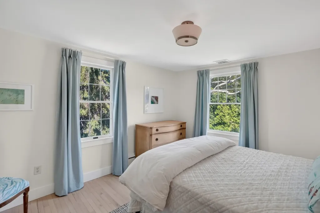 128 West Tisbury Road Edgartown MA 02539