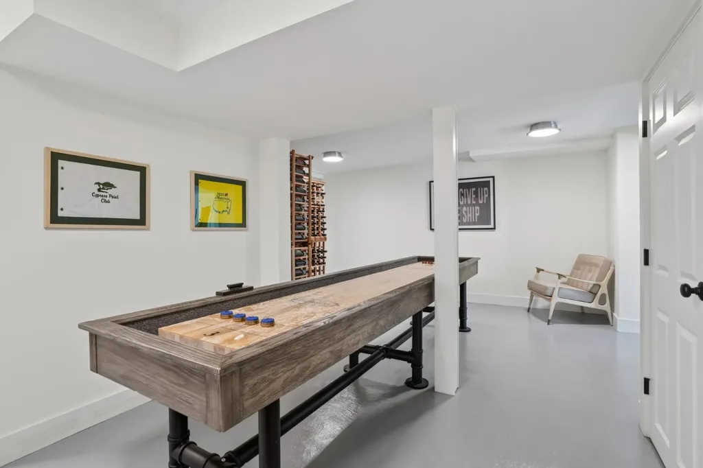128 West Tisbury Road Edgartown MA 02539