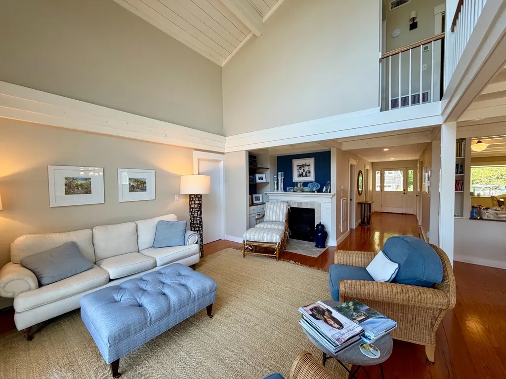 12 Brook Hollow Road West Tisbury MA 02575