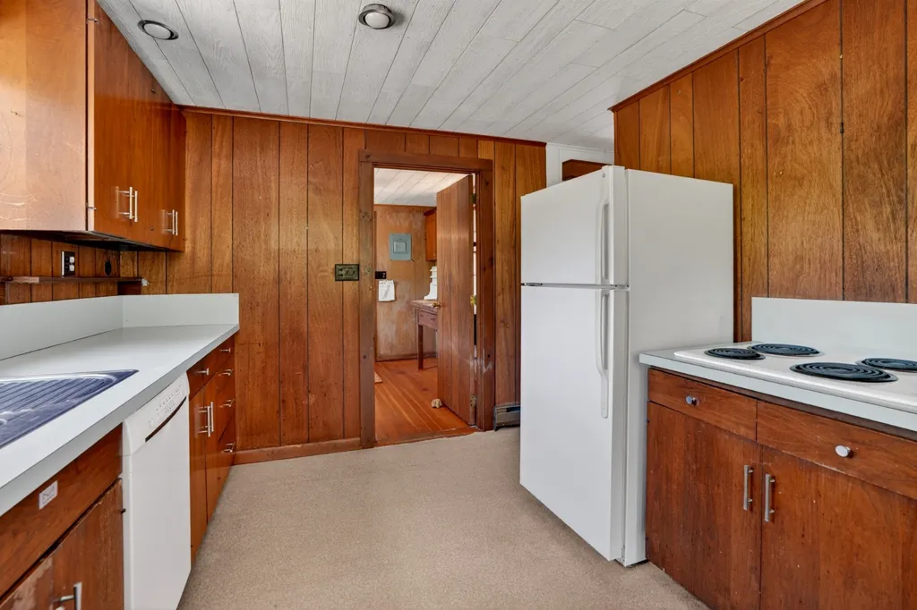 132 South Road Chilmark MA 02535