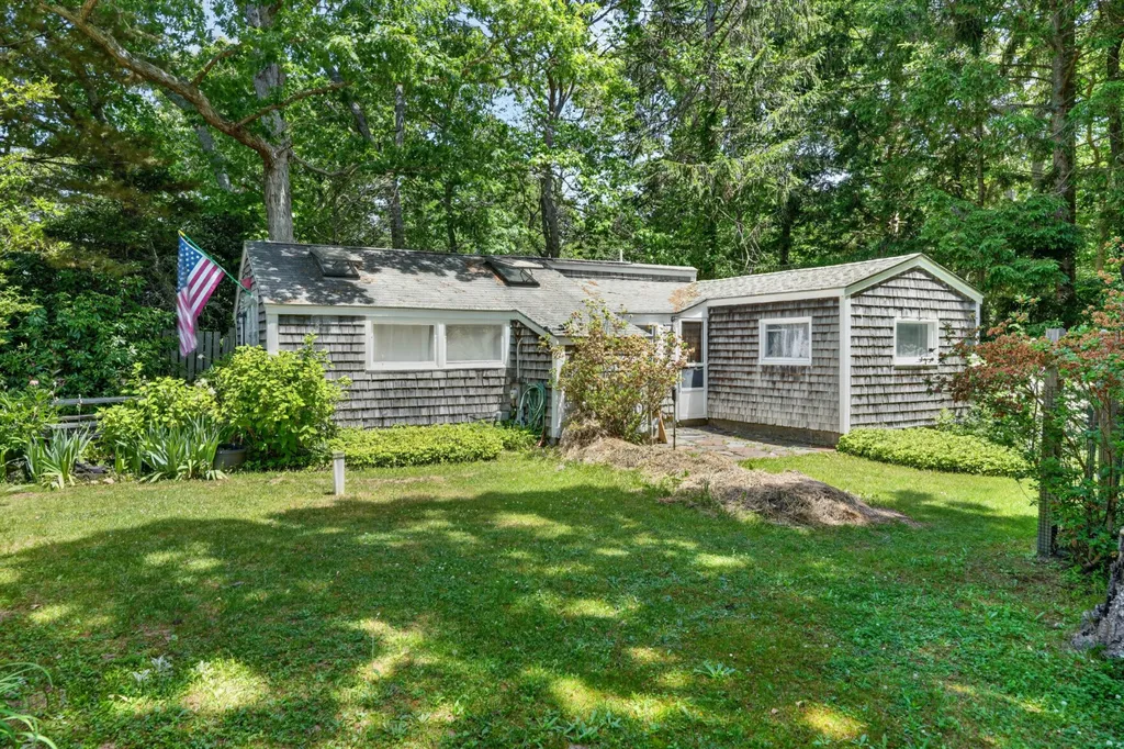 132 South Road Chilmark MA 02535