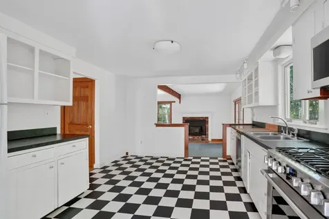 150 Field View Lane West Tisbury MA 02575