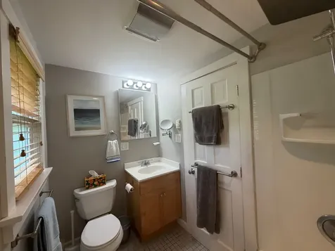 124 Skiff Avenue Vineyard Haven MA 02568