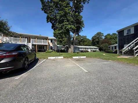 124 Skiff Avenue Vineyard Haven MA 02568