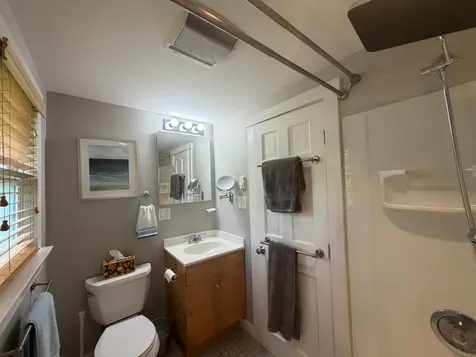 124 Skiff Avenue Vineyard Haven MA 02568