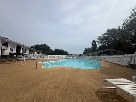 124 Skiff Avenue Vineyard Haven MA 02568