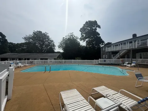 124 Skiff Avenue Vineyard Haven MA 02568