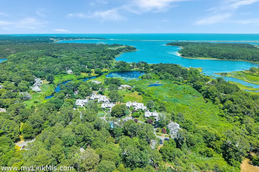 40 Hidden Cove Road Oak Bluffs MA 02557