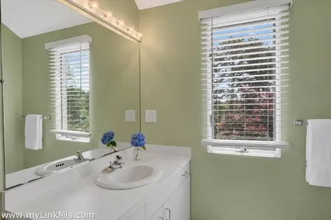 40 Hidden Cove Road Oak Bluffs MA 02557