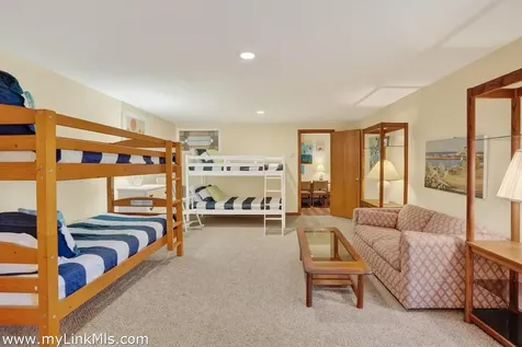 40 Hidden Cove Road Oak Bluffs MA 02557