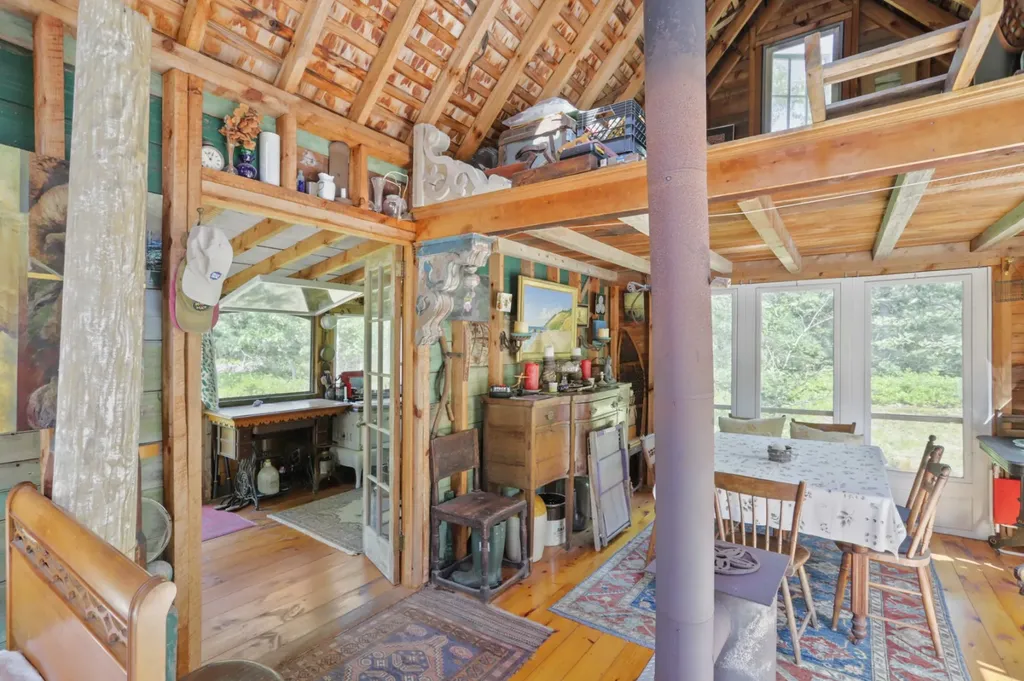 42 Field View Lane West Tisbury MA 02575