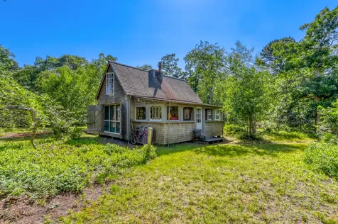 42 Field View Lane West Tisbury MA 02575