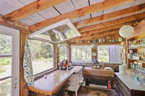 42 Field View Lane West Tisbury MA 02575
