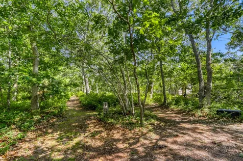 42 Field View Lane West Tisbury MA 02575