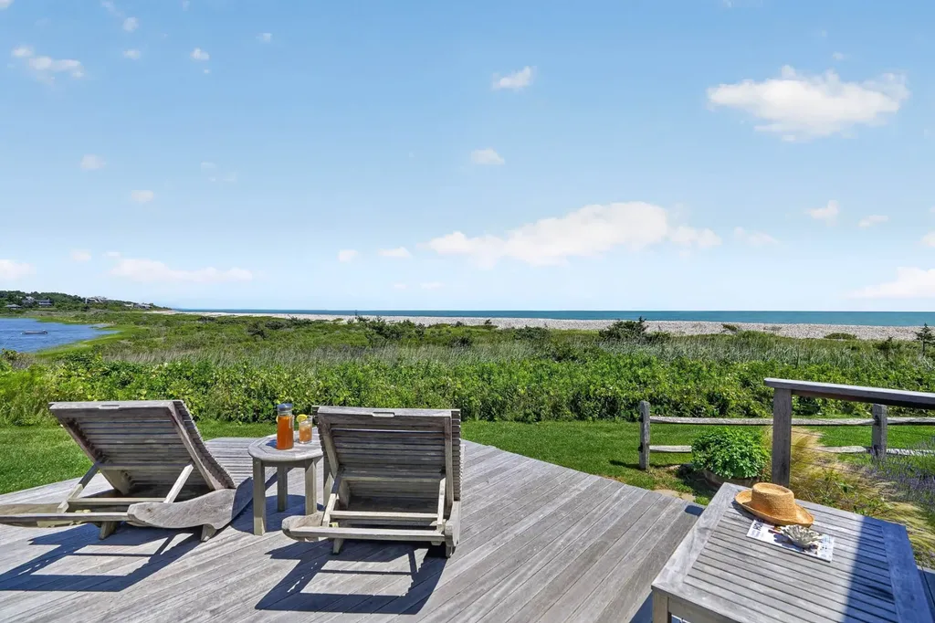21 Eliot Avenue Chilmark MA 02535