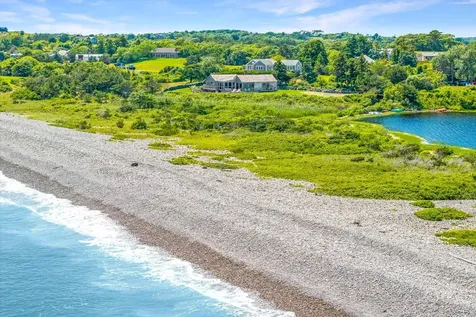 21 Eliot Avenue Chilmark MA 02535