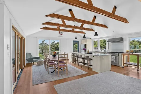 21 Eliot Avenue Chilmark MA 02535