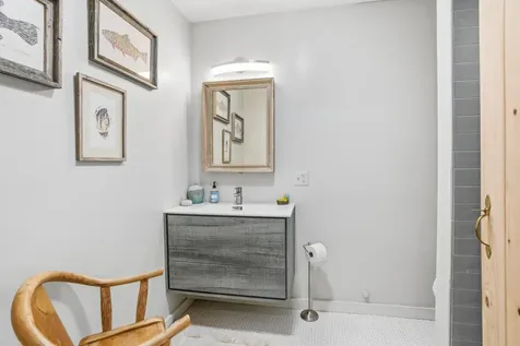21 Eliot Avenue Chilmark MA 02535