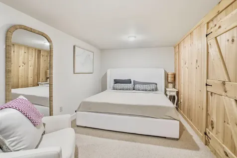 21 Eliot Avenue Chilmark MA 02535