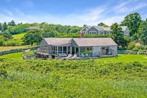 21 Eliot Avenue Chilmark MA 02535
