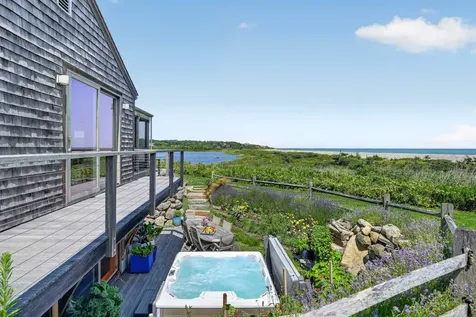 21 Eliot Avenue Chilmark MA 02535