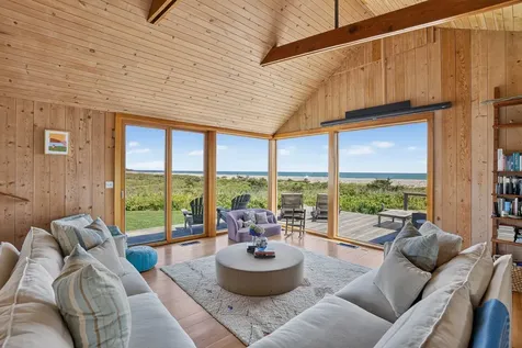 21 Eliot Avenue Chilmark MA 02535