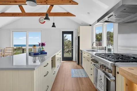 21 Eliot Avenue Chilmark MA 02535