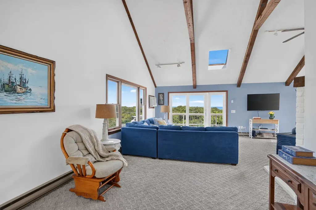 12 Lobsterville Road Aquinnah MA 02535