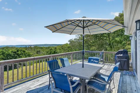 12 Lobsterville Road Aquinnah MA 02535