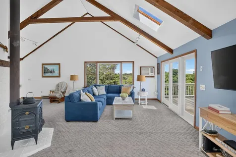 12 Lobsterville Road Aquinnah MA 02535